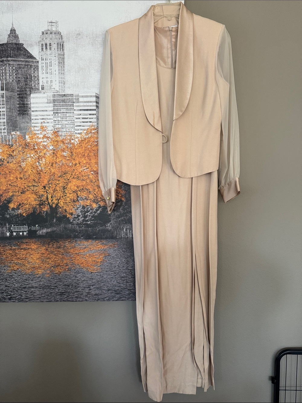 Elegant Cream Two-Piece Evening Dress with Jacket